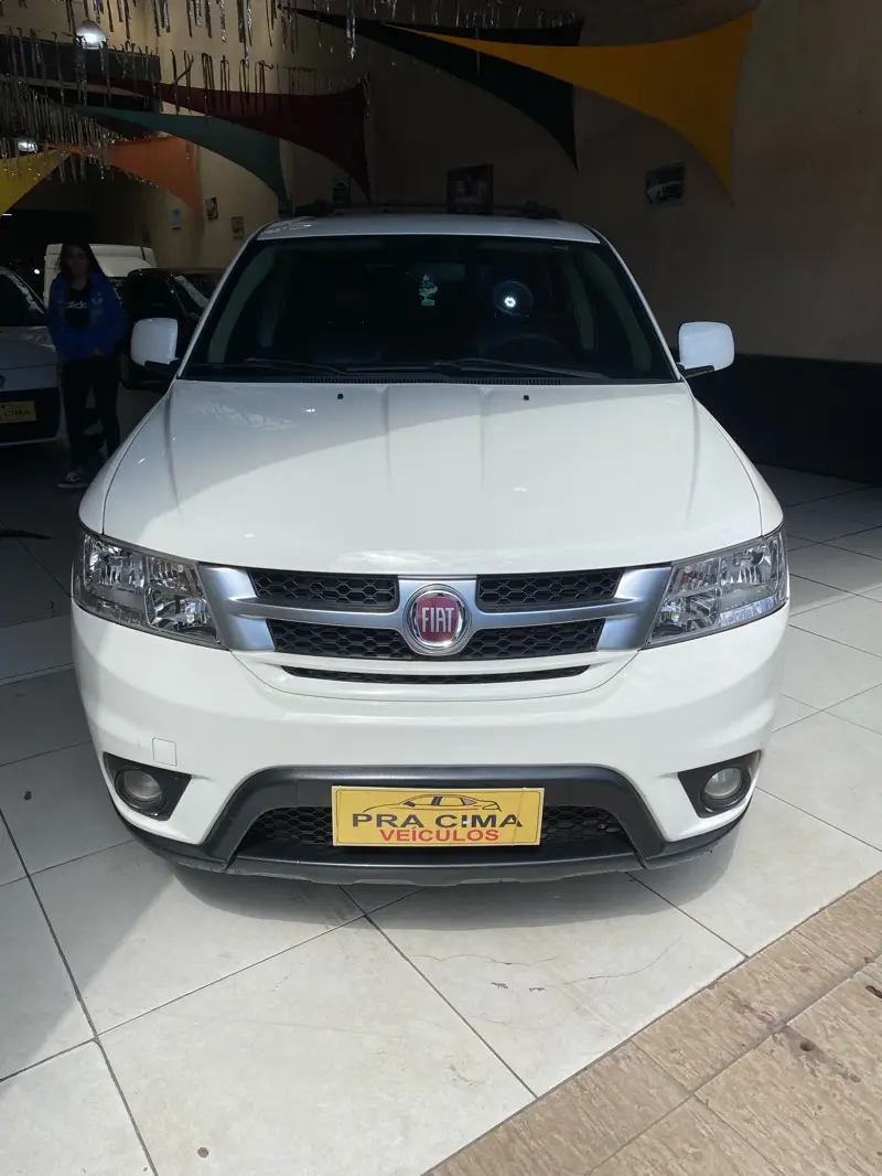 Fiat Freemont 2.4 16V Emotion (Aut)
