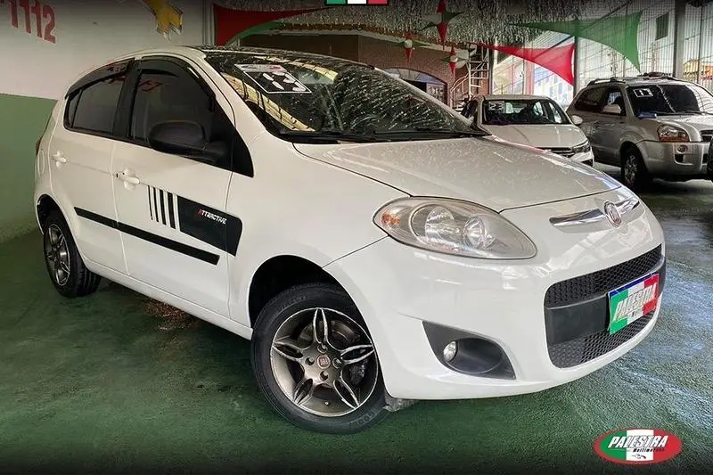 Fiat Palio Attractive 1.4 8V (Flex)