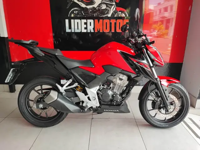 Moto Honda CB 300F Twister 2024 (ABS)