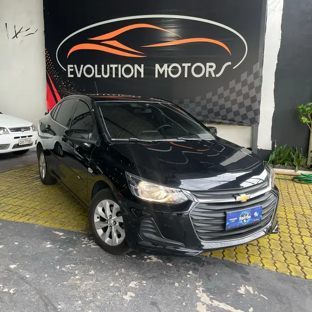 Carro Chevrolet Onix Plus 2023 LT 1.0