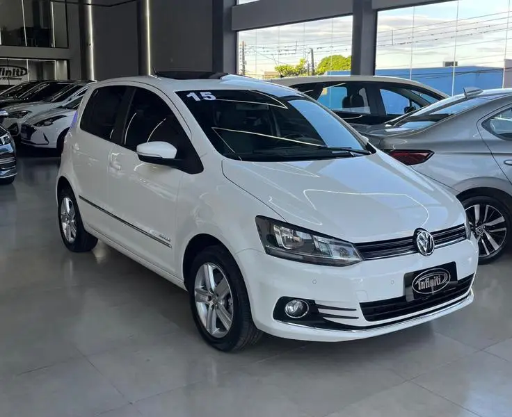 Volkswagen Fox Highline 1.6 16v MSI (Flex)