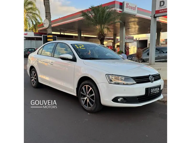 Volkswagen Jetta 2.0 Comfortline Tiptronic (Flex)