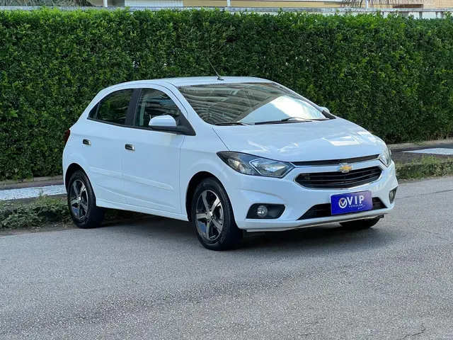 Carro Chevrolet Onix 2018 1.4 LTZ SPE/4 (Aut)