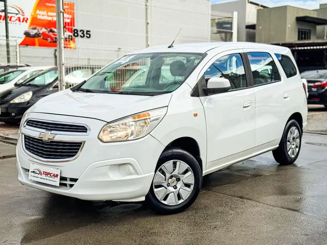 Carro Chevrolet Spin 2014 LT 5S 1.8 (Flex)