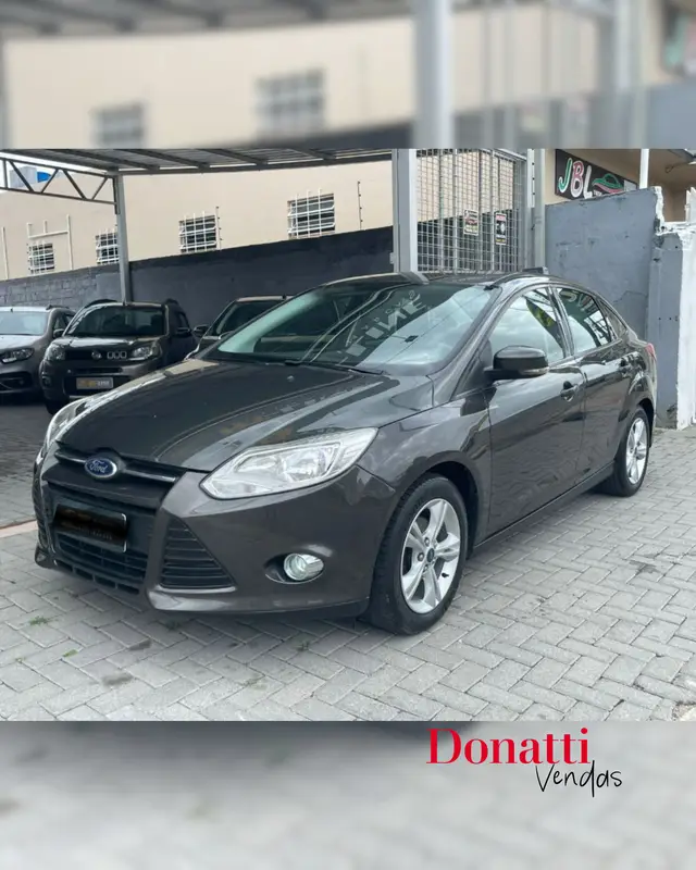 Carro Ford Focus Sedan 2015 S 2.0 16V PowerShift (Aut)