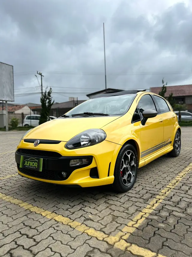 Carro Fiat Punto 2014 T-Jet 1.4 Turbo