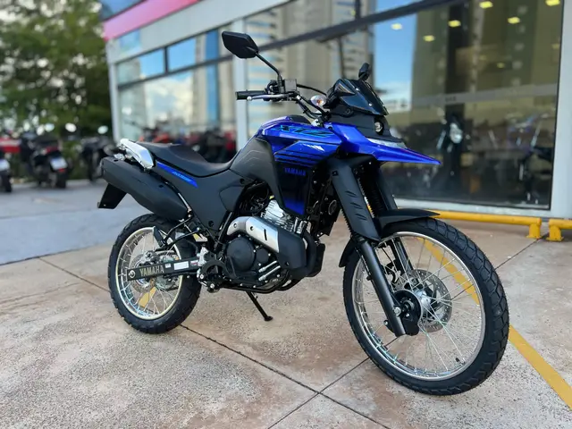 Moto Yamaha XTZ 250 Lander 2025 Connected