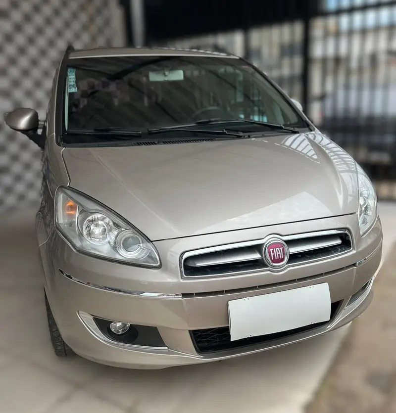 Fiat Idea Essence 1.6 16V E.TorQ (Flex)
