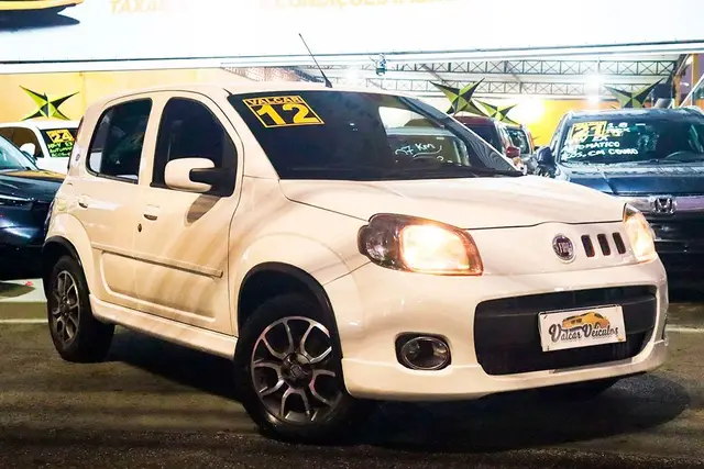 Carro Fiat Uno 2012 Sporting 1.4 8V (Flex) 4p