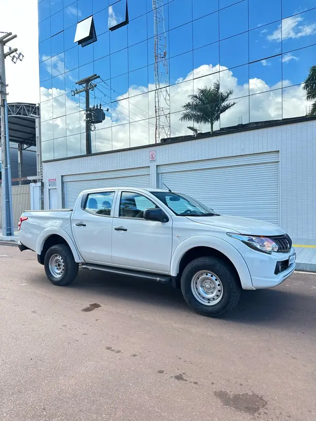 Carro Mitsubishi L200 Triton Sport 2023 GLS 2.4