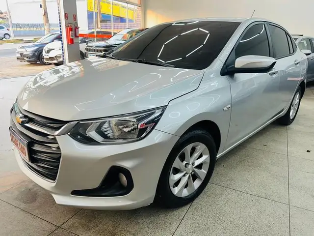 Carro Chevrolet Onix Plus 2020 1.0 LT Turbo (Flex)