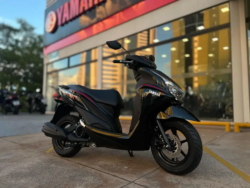 Yamaha Fluo Hybrid Connected