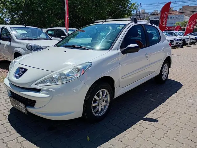 Carro Peugeot 207 2014 Hatch Active 1.4 (Flex)
