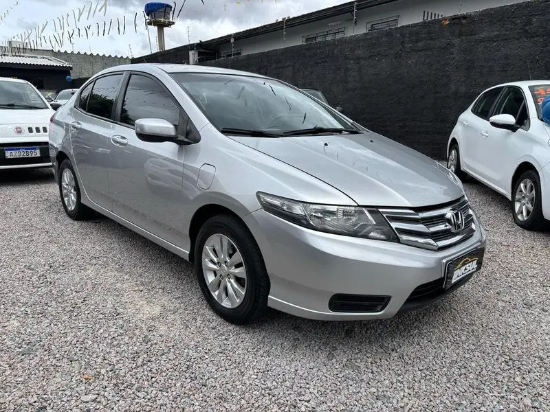 Honda City LX 1.5 16V (flex)