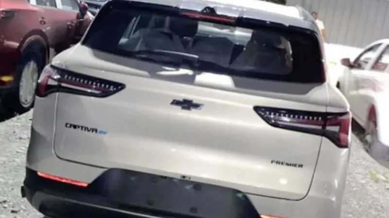 Chevrolet Captiva deixa motor V6 no passado e tenta ressurgir como elétrico