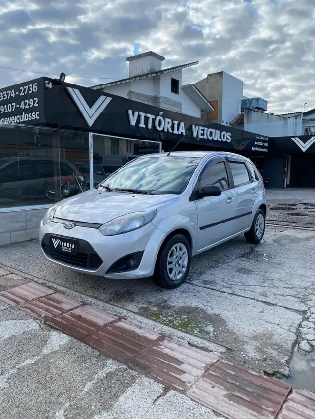 Carro Ford Fiesta Hatch 2014 SE 1.0 RoCam (Flex)