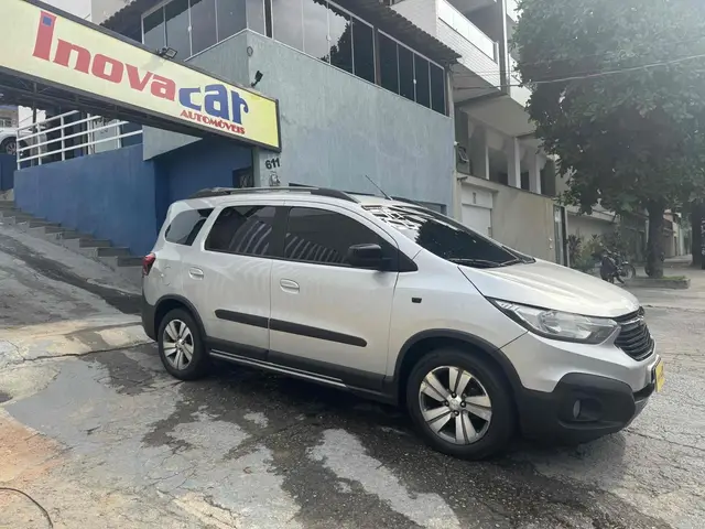 Carro Chevrolet Spin 2020 Activ 7S 1.8 (Flex) (Aut)