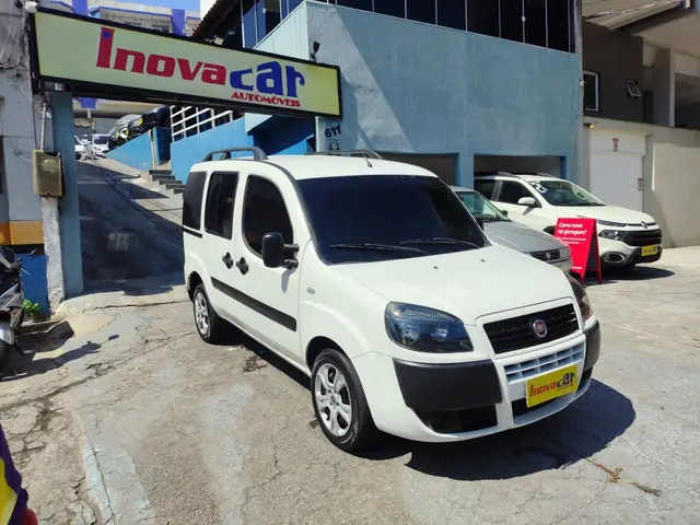 Carro Fiat Doblò 2021 Essence 1.8 16V (Flex)