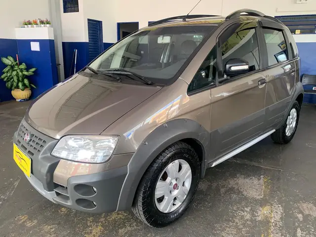 Carro Fiat Idea 2010 Adventure 1.8 (Flex)