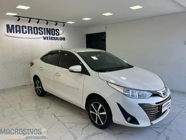 Carro Toyota Yaris Sedan 2019 1.5 XS CVT (Flex)