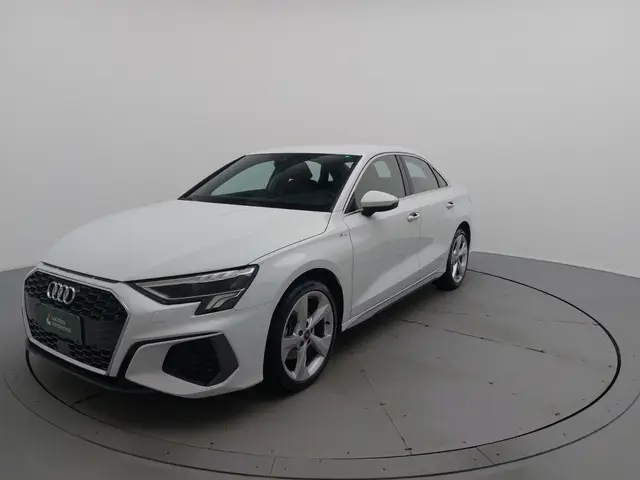 Carro Audi A3 2024 S-Line 2.0 TFSI S-Tron.(Híb.)