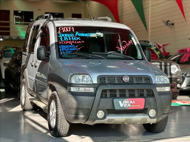 Fiat Doblò Adventure 1.8 8V (Flex)