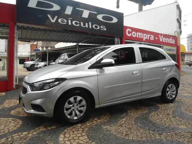 Carro Chevrolet Onix 2019 1.0 LT SPE/4