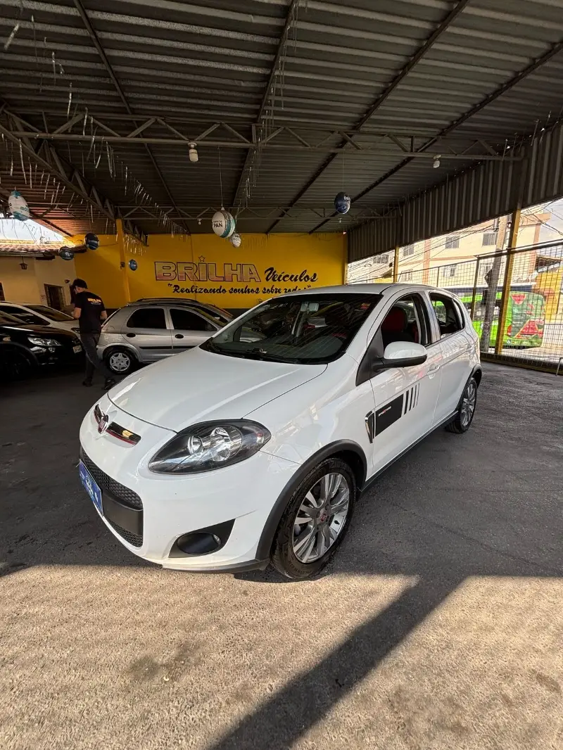 Fiat Palio Sporting 1.6 16V (Flex)