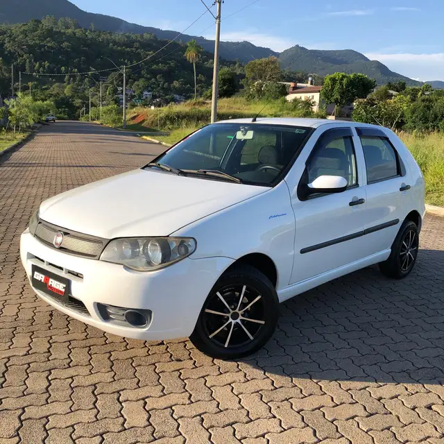Carro Fiat Palio 2009 Fire 1.0 Celebration 8V (Flex) 4p