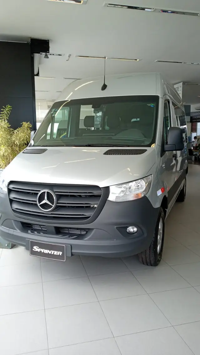 Carro Mercedes-Benz Sprinter 2020 VAN 416 CDI 15+1 (lugares) K42A UP2