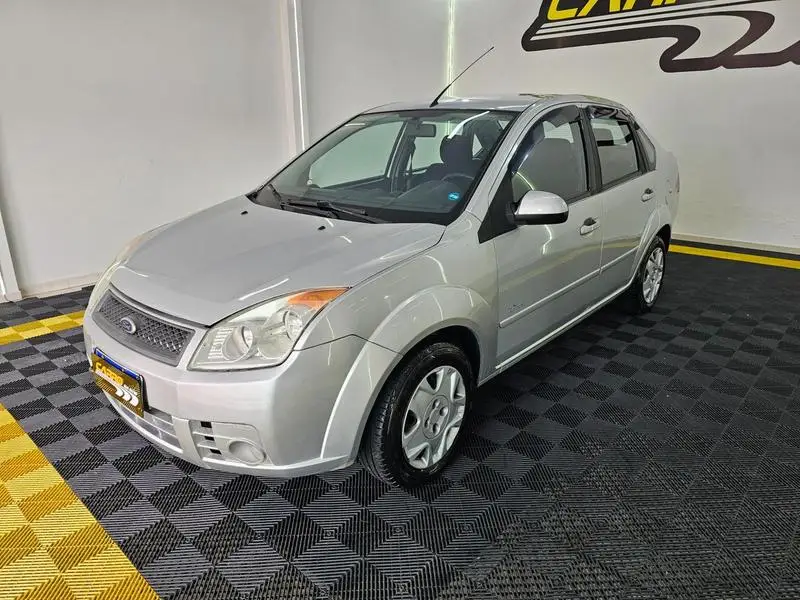 Ford Fiesta Sedan 1.6 (Flex)