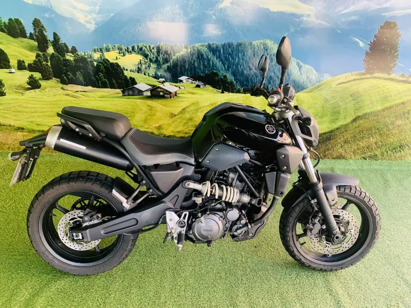 Yamaha MT-03 (660cc)