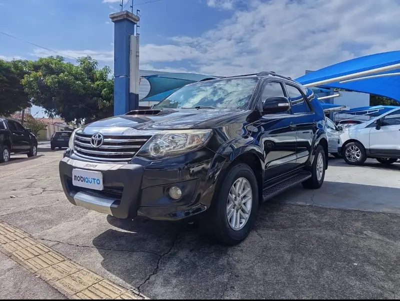 Toyota Hilux SW4 3.0 TDI 4x4 SRV 5L