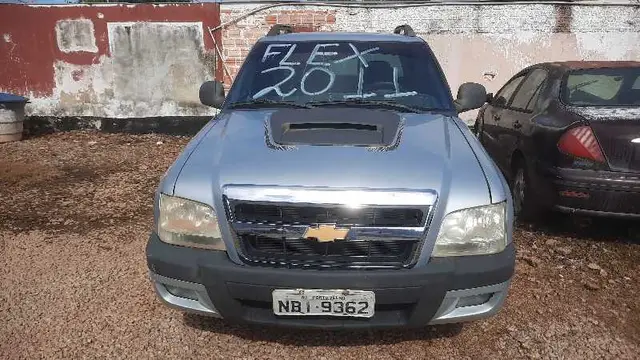 Carro Chevrolet S10 Cabine Dupla 2011 S10 Rodeio 2.4 Flexpower 4X2 (Cab Dupla)