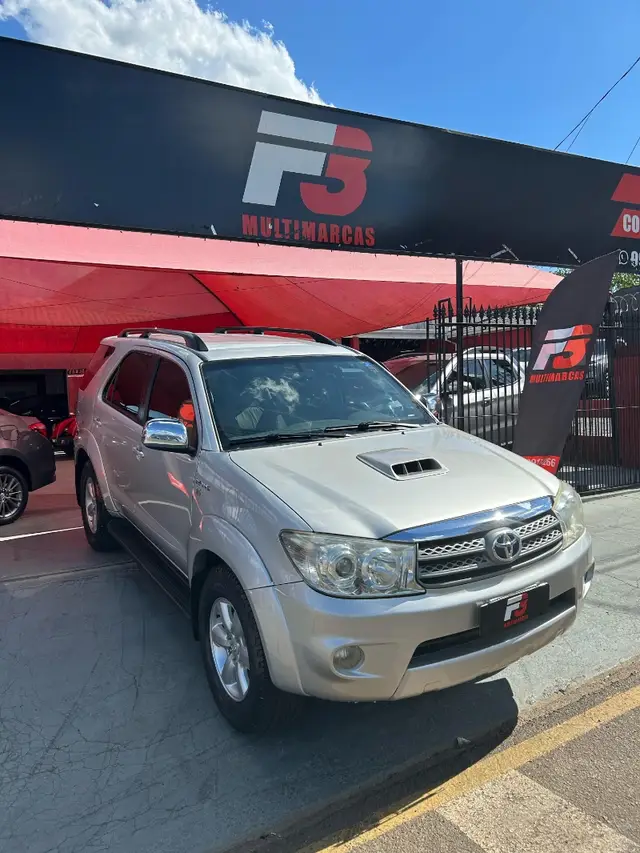 Carro Toyota Hilux SW4 2011 SRV 4x4 3.0 Turbo  (aut)