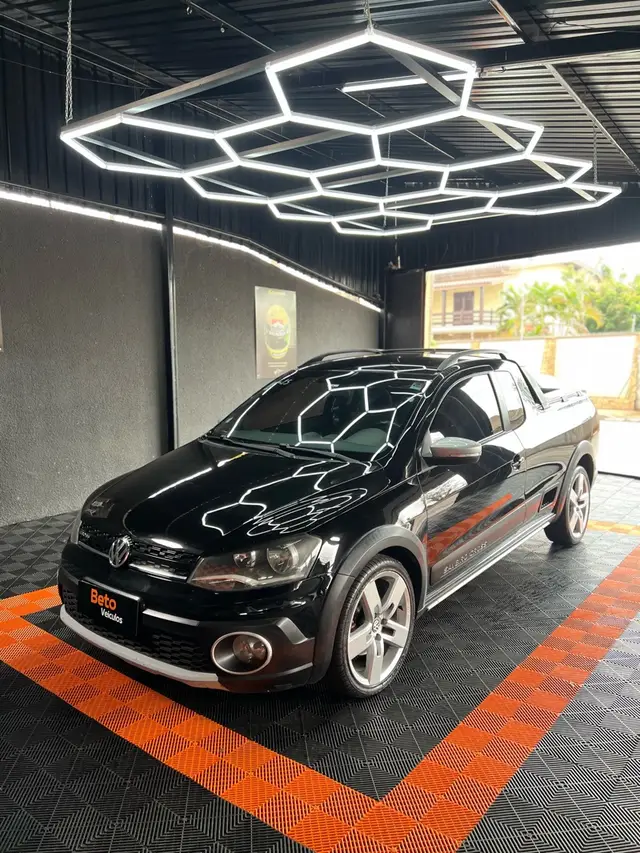 Carro Volkswagen Saveiro 2015 Cross 1.6 16v MSI CE (Flex)