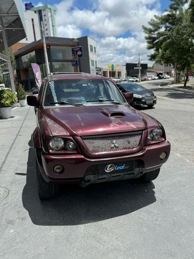 Carro Mitsubishi L200 2005 L 200 Sport HPE 4x4 2.5 121cv