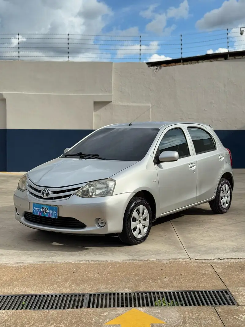 Toyota Etios X 1.3 (Flex)
