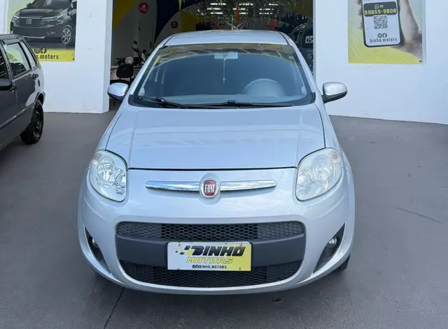 Carro Fiat Palio 2014 Attractive 1.4 8V (Flex)