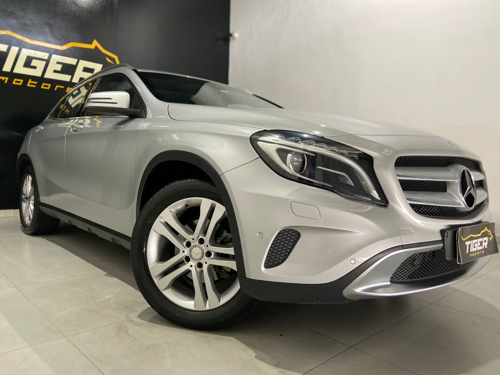 Mercedes-Benz GLA 200