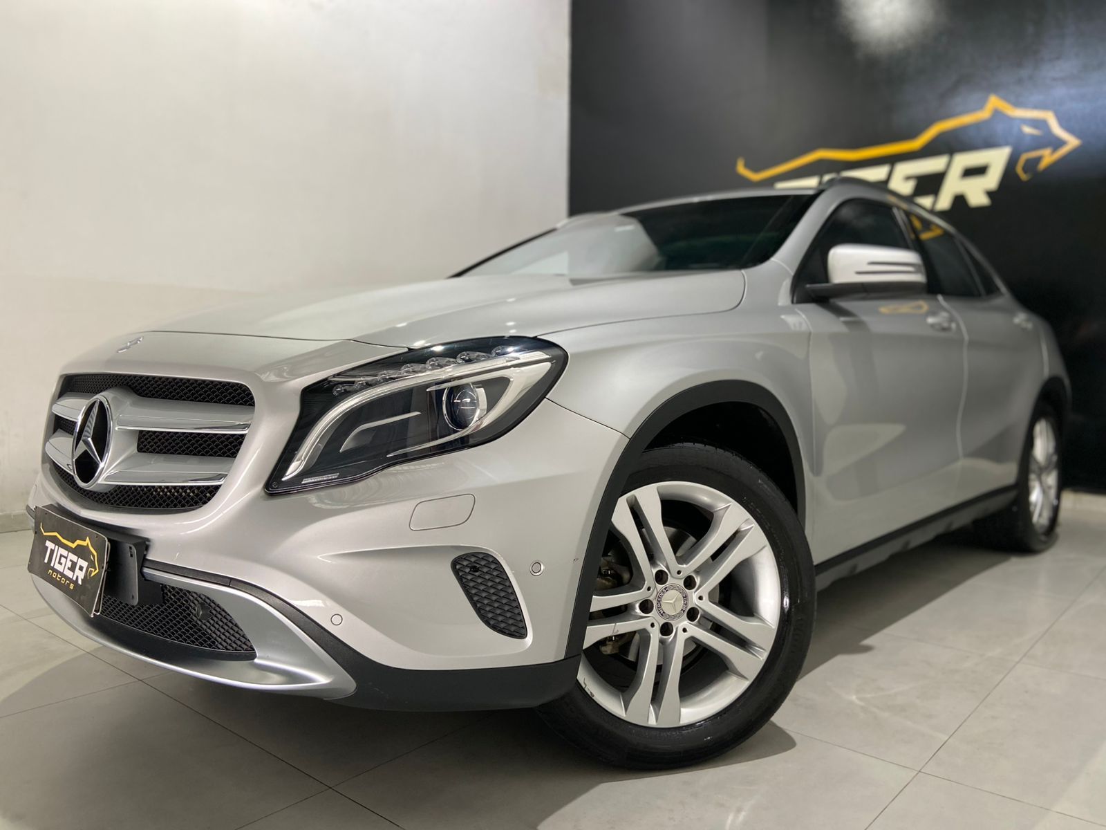 Mercedes-Benz GLA 200