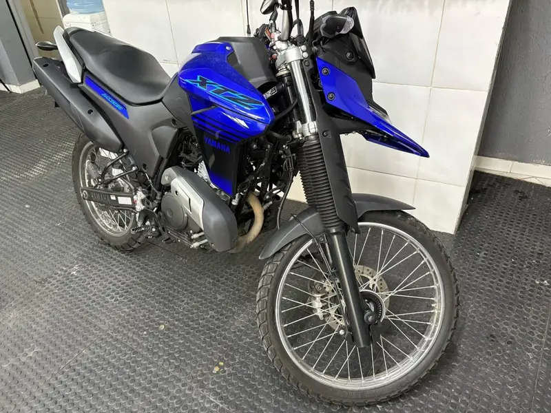 Yamaha XTZ 250 Lander Connected