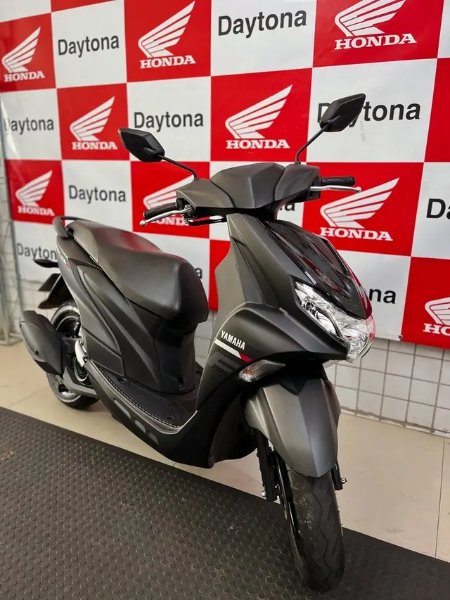 Moto Yamaha Fluo 2025 ABS