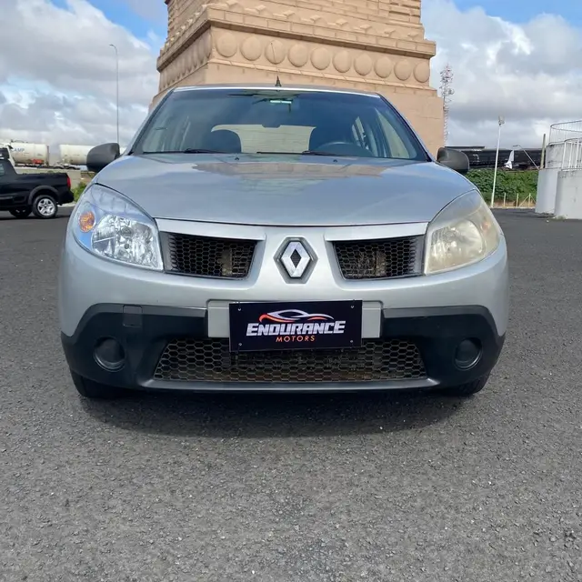 Carro Renault Sandero 2011 Authentique 1.0 16V (flex)