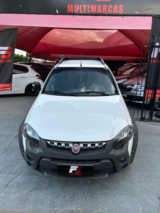 Carro Fiat Strada 2018 Adventure 1.8 16V (Flex) (Cabine Dupla)