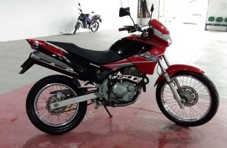 NX 4 Falcon 400