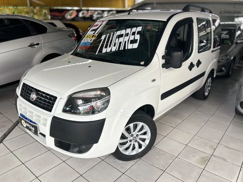 Fiat Doblò Essence 1.8 16V (Flex)