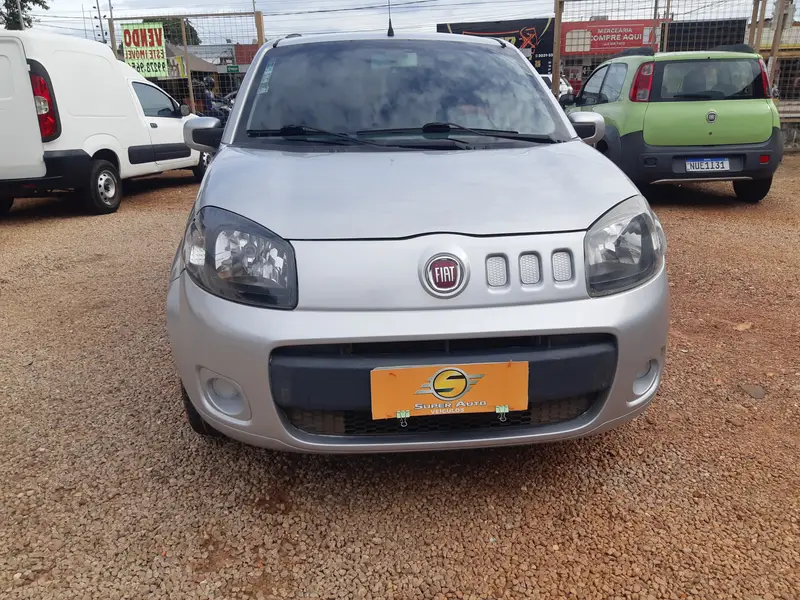 Fiat Uno Vivace 1.0 8V (Flex) 4p