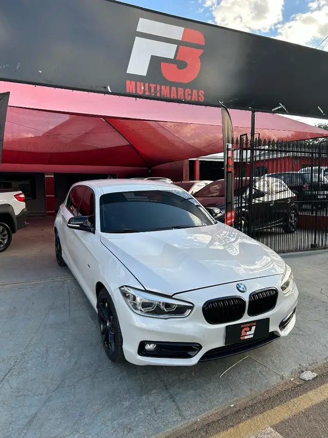 Carro BMW 120i 2016 120i Sport ActiveFlex