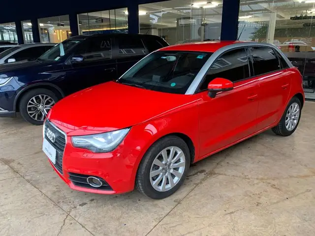 Carro Audi A1 2013 1.4 TFSI Sportback Attraction S Tronic